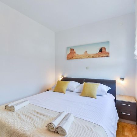 Villa Olive Garden Pristeg Esterno foto
