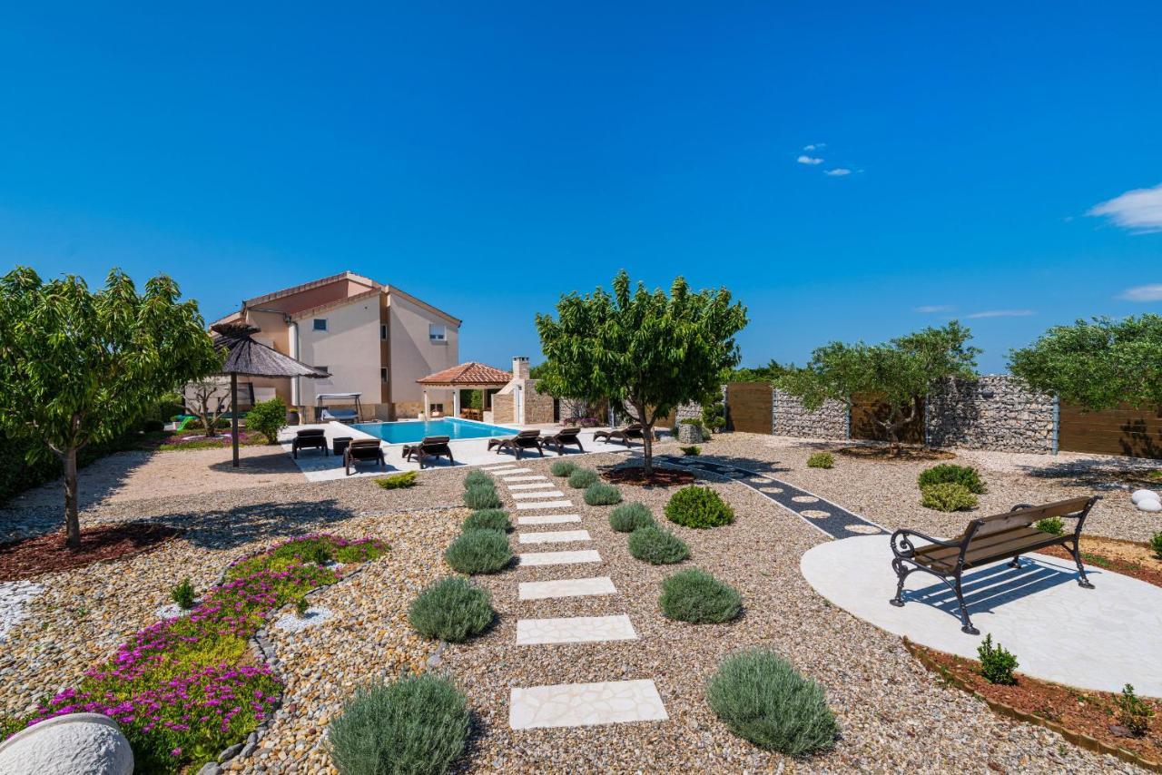 Villa Olive Garden Pristeg Esterno foto