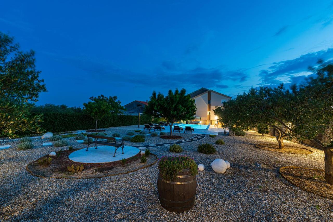 Villa Olive Garden Pristeg Esterno foto