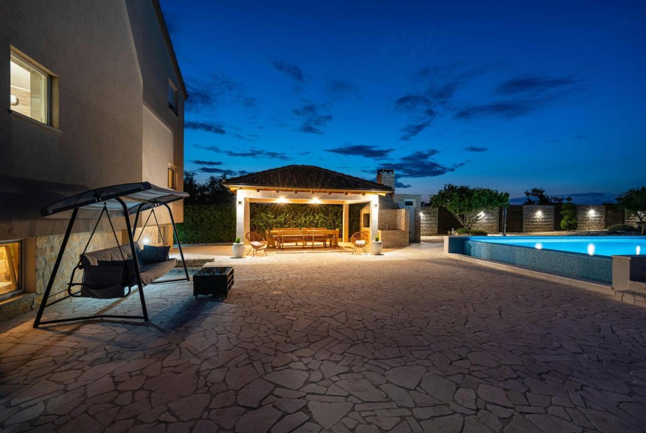 Villa Olive Garden Pristeg Esterno foto